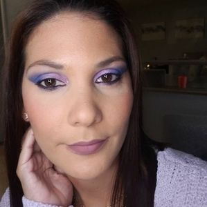 Meet your Posher, Adelaida